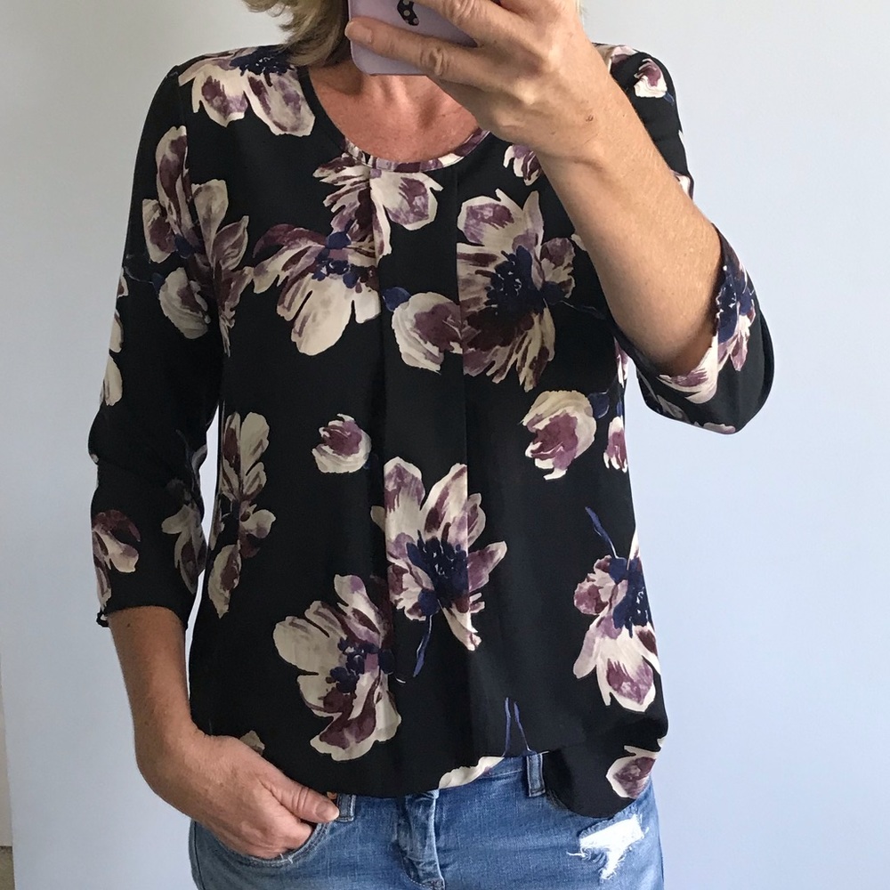 Black Floral 3/4 sleeve Top
